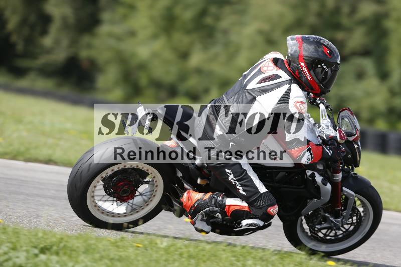 /53 16.09.2025 Track Day Domi Aegerter ADR/Gruppe gruen/7